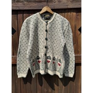 Vintage Woolrich Country Sweater Tree Buttons Size L Cottage Granny Nerd Hipster